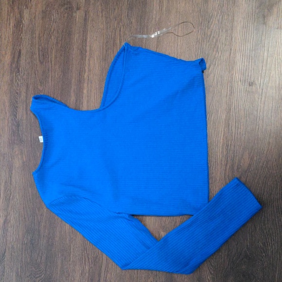 NWT Bar III Essentials Womans Size XL Blue Bodycon One Sleeve Top - Picture 6 of 6
